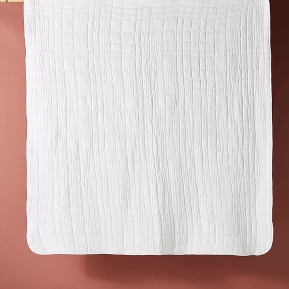 Anthropologie Reversible Airy Gauze King Quilt - Picture 3 of 4